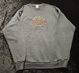 Men Large Vintage Winnie The Pooh Embroidered Crewneck Sweater
