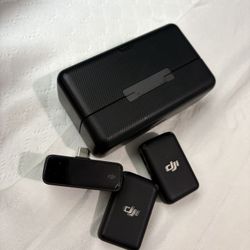 DJI Mic Wireless Microphone Set – Water Damaged – For Parts