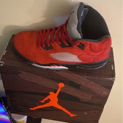 Raging Bull Retro 5 Size 12