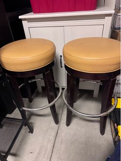 Bar stool pair