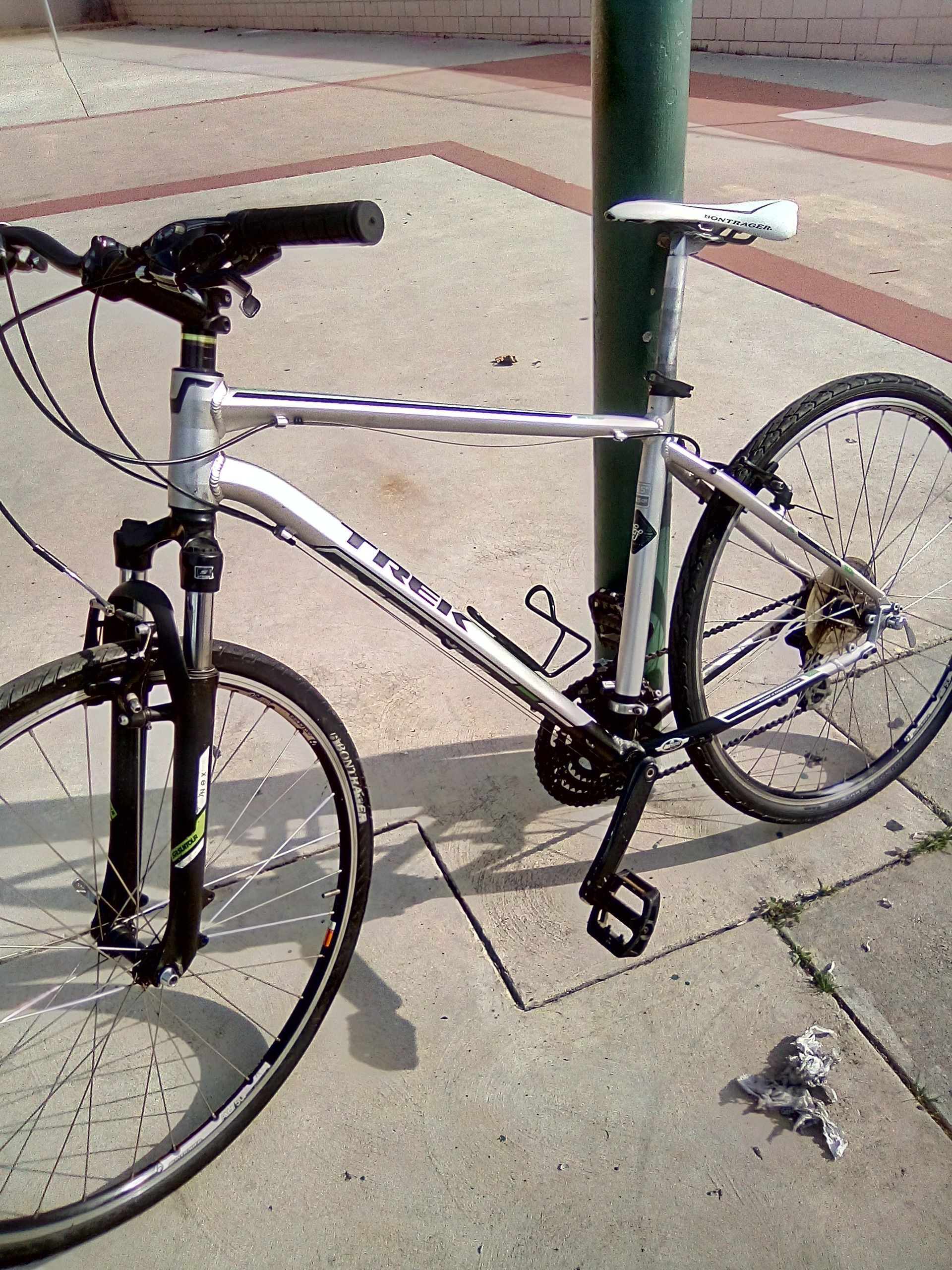 Trek hybrid bike
