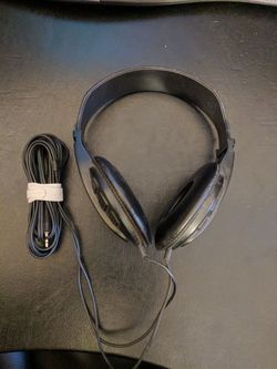 Saisho CD100 over the ear headphones
