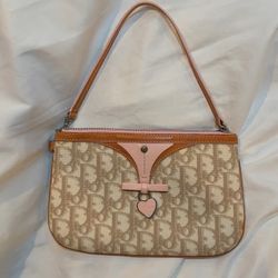 Romantique Vintage Hand Bag