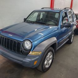 2006 JEEP LIBERTY SPORT 