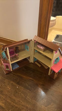 Li’l woodzeez toy house
