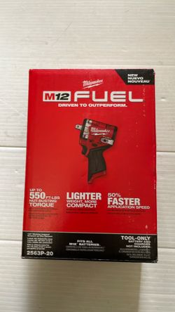 Milwaukee GEN 2 M12 FUEL 1/2” Stubby Impact Wrench Pin detent