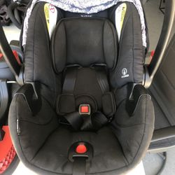 Britax Stroller & Car Seat With Base