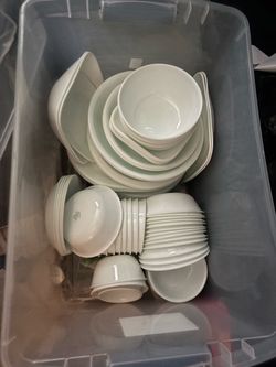 80 pcs Corelle Winter white frost design