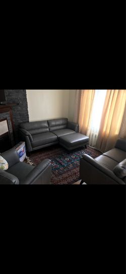 Gray Leather Living Room Set with Ottoman – Excellent Condition