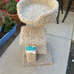Brand New 4 Level Cat Condo With Hanging Toy