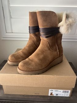 Ugh Boots Size 8