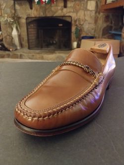 (Size 9M) Like New, Men's, Martin Dingman Montgomery Knot, Genuine Leather, Made in Brazil.
