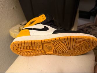 Air Jordan 1 Mid SE Taxi Yellow Toe