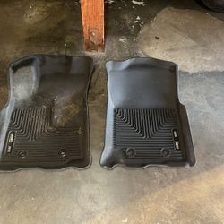 Toyota Tacoma Husky Liners , Heavy Duty Looks new