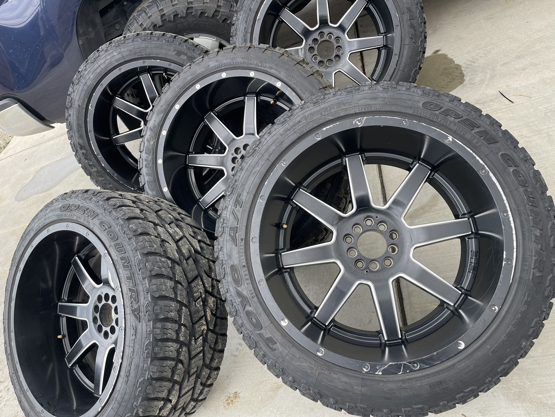 Toyo Tires A/T Open Country 33 X 12.5 X 22 Fuel Wheels
