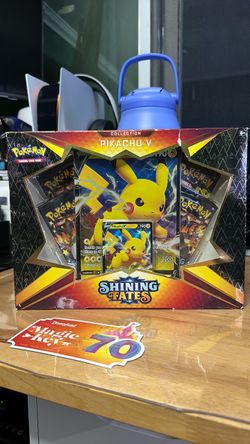 Pokemon TCG Shining Fates Pikachu V Collection Box Sealed 2021 4 Packs