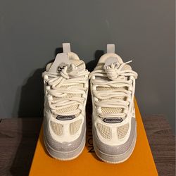 Lv Sneakers / Skate Grey