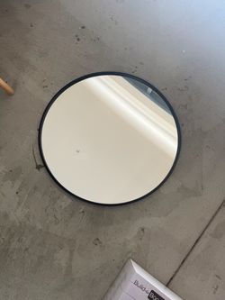 Round Mirror