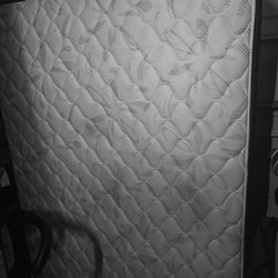 Full mattress and box