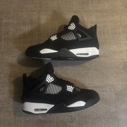 Jordan 4 White Thunder 