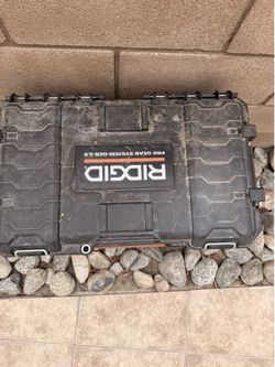 RIGID stackable toolbox set