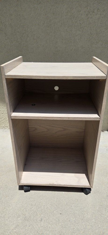 Wooden Shelves With Wheels