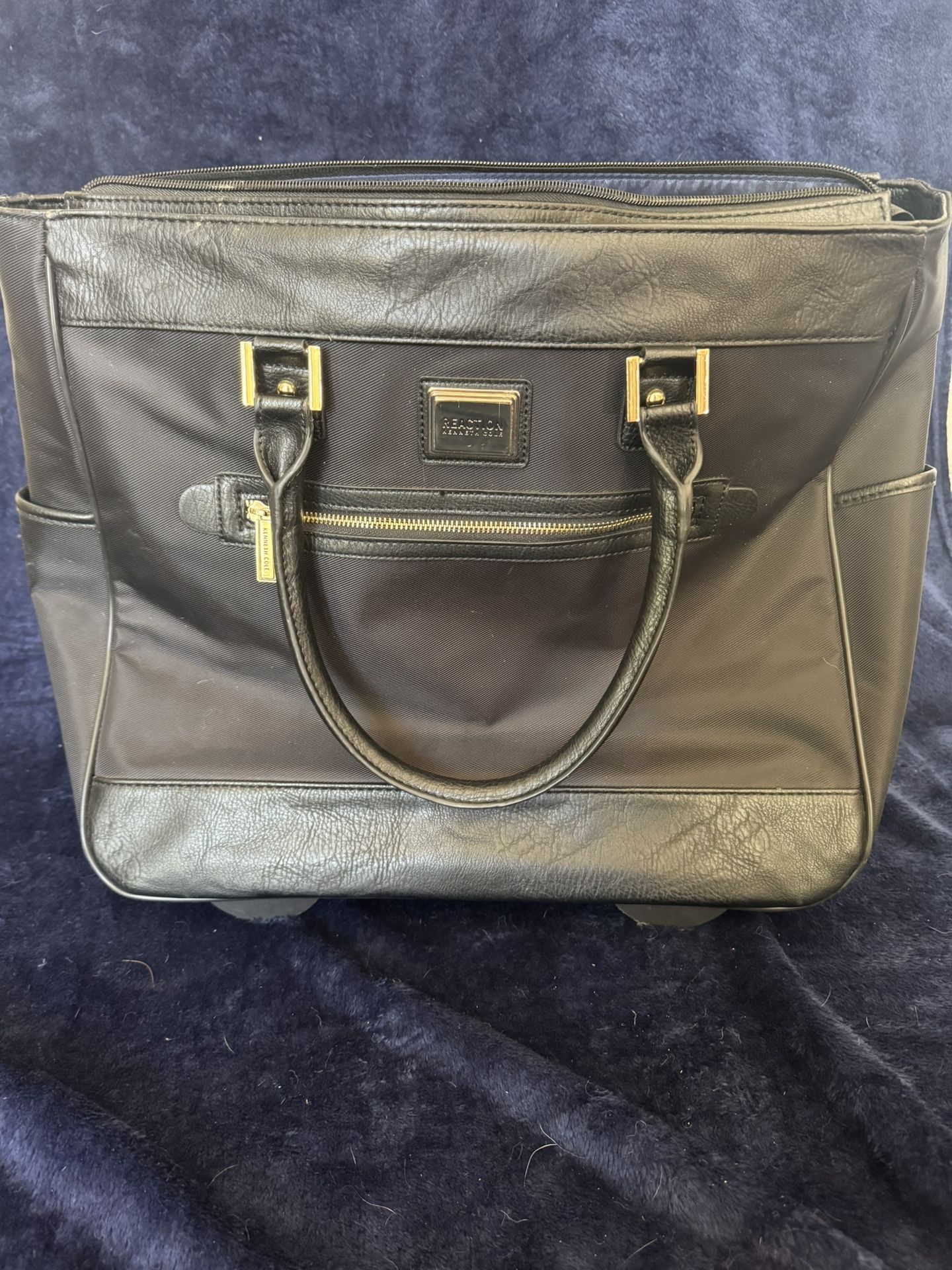 Kenneth Cole Reaction Rolling Laptop Tote / Work Bag – Black – Great Condition