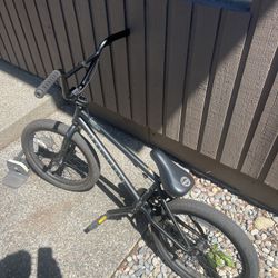 Haro Boulevard 21” BMX Bike – Excellent Condition