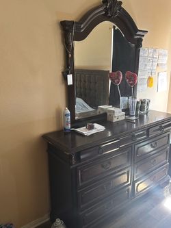 Dresser with mirror
