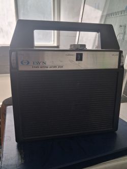DYN 8 Track Cartridge Portable Player