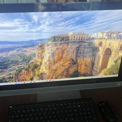 Pavillion HP 27'All in One Computer READ 