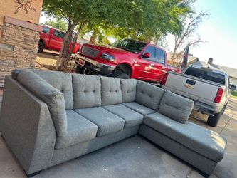 Sectional sofa couch