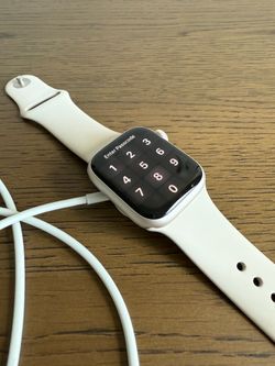Apple Watch Series 7 Great Condition