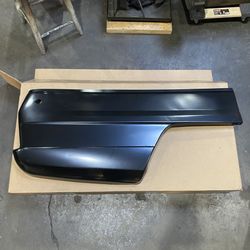 QUARTER PANEL SKIN 4-DOOR RIGHT Brand new