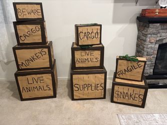 Homemade safari decor for kids birthday party