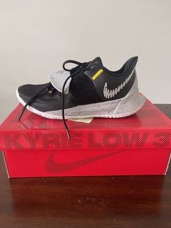 Kyrie Low 3 TB Basketball Shoe 