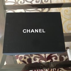 CHANEL magnetic gift box & shopping / gift box with cloth Karl