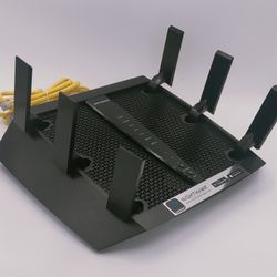 NETGEAR - Nighthawk X6 AC3200 Tri-Band Wi-Fi 5 Router
