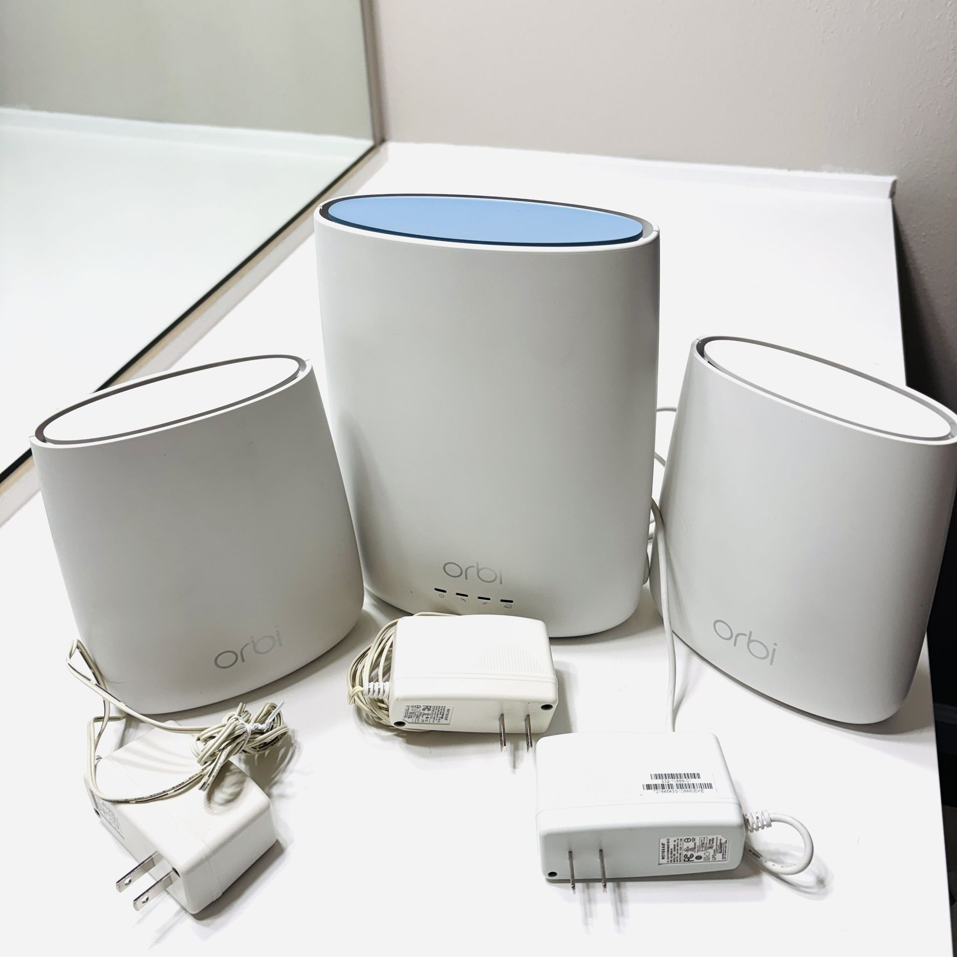Netgear Orbi CBR40 WiFi Mesh System with 2 Satellites