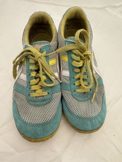 Ultimate 81 Sneaker in Mint & White ONITSUKA TIGER Color: Mint & White