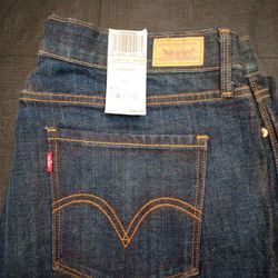 Women's 525 Levis
