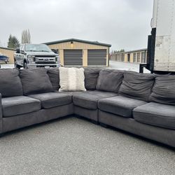 Sectional Couch 