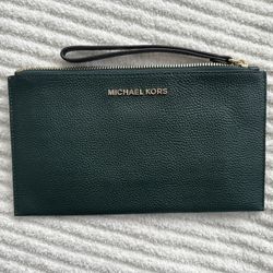 Michael Kors Wristlet