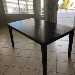 Dining Room Table Seats 4 - 6