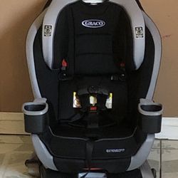 GRACO 4EVER CONVERTIBLE CAR SEAT!!!!