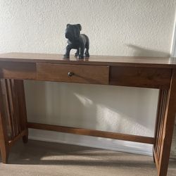 🪵 Wooden Entryway Table – Contemporary Style