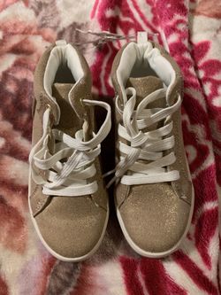 NEW CARTERS SIZE 11