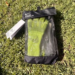 Nike soccer gloves