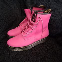 BRAND NEW DR MARTIN'S  