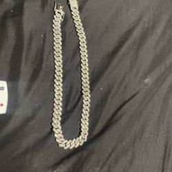 Cuben Diamond Chain
